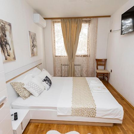 Апартамент “Djanina 2” Sandanski Ngoại thất bức ảnh